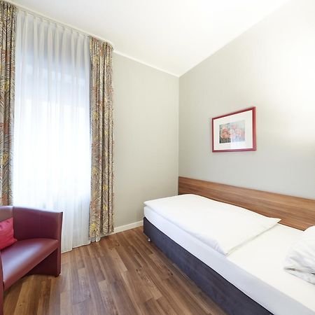 Hotel Bremer Tor สตูห์ร ภายนอก รูปภาพ